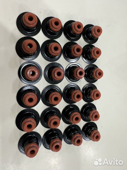 BL3Z6571A Сальник клапана ford