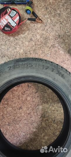 Continental IceContact 2 215/65 R17