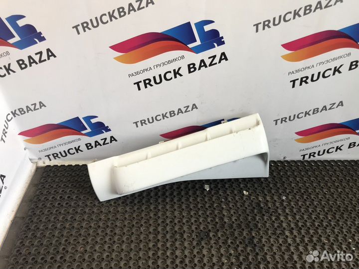 504096163 Дефлектор кабины левый Iveco Stralis