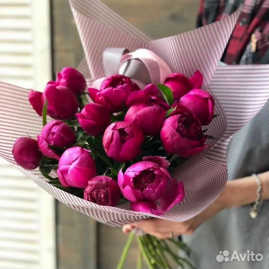 Букет цветы пионы
