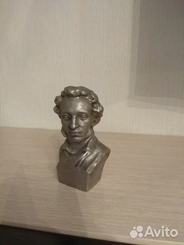 Бюст Пушкина