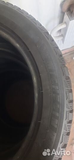 Michelin X-Ice North 4 245/45 R18 122H