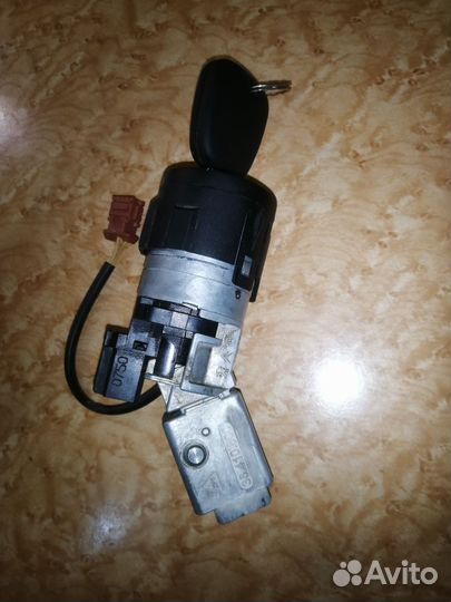 Замок зажигания пежо 308 408