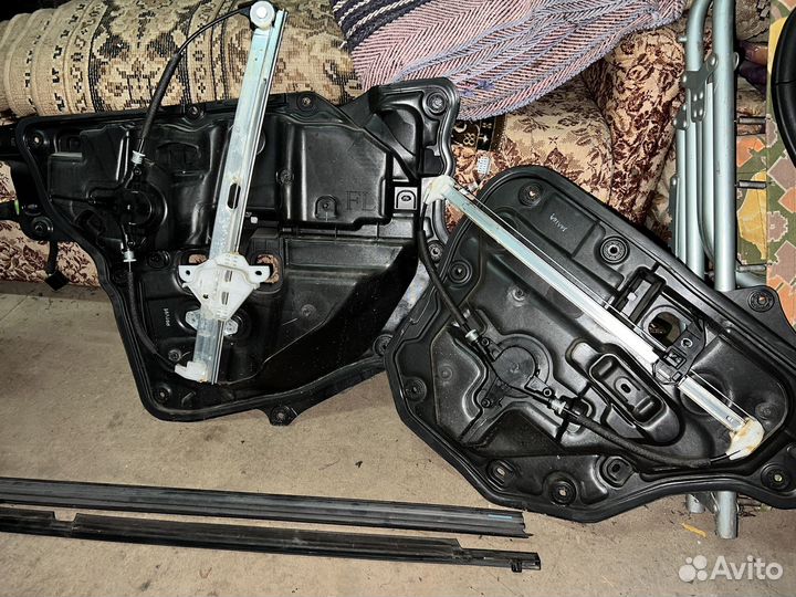 Дверные карты и комплектующие к ним