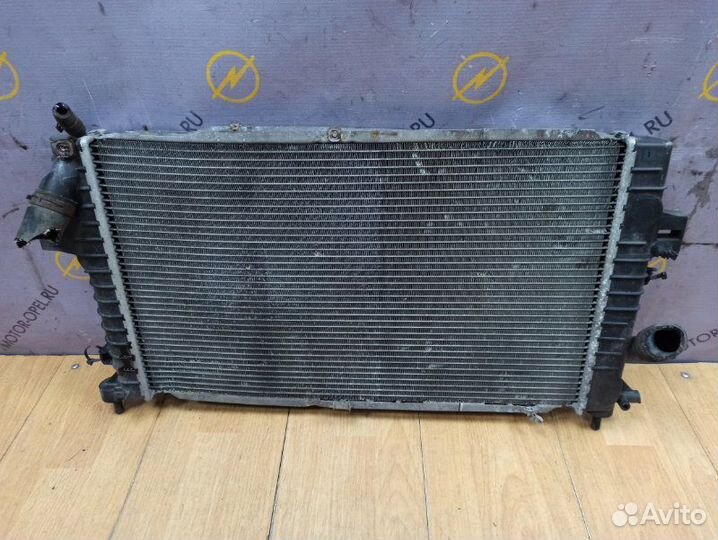 Радиатор двс Opel Astra H Z19DT 2004-2010
