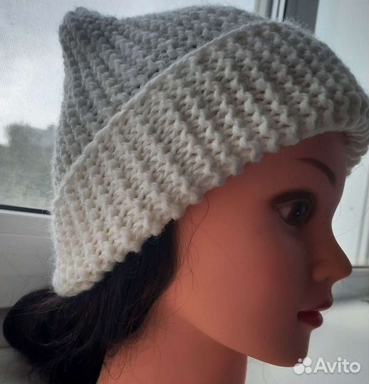 Шапка женская вязаная