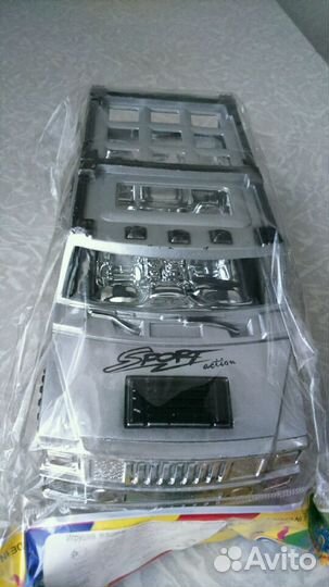 Внедорожник (новый) пластмас