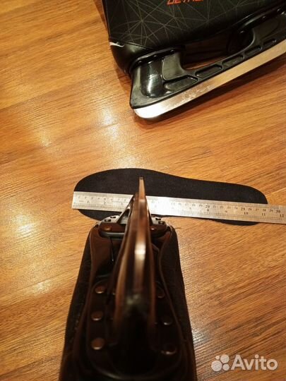 Коньки хоккейные 44 размер