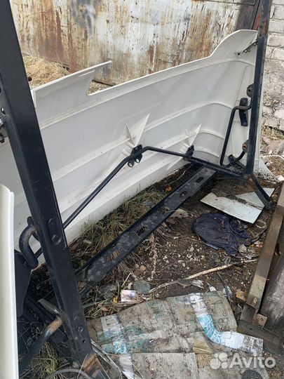 Спойлер кабины MAN