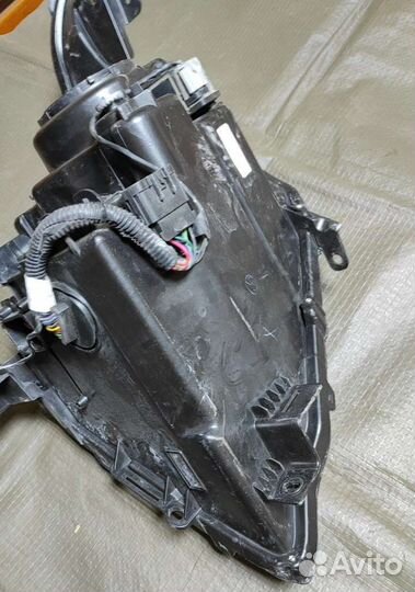 Фара левая ксенон Cadillac SRX 2 10-16