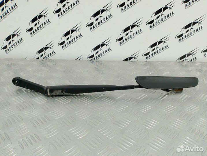 Поводок дворника передний левый Hyundai Accent