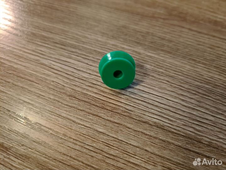 Клипса обшивки двери зелёная Опель / Шевроле