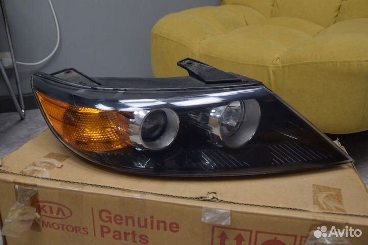Фара правая Kia Sorento 2 XM 2009-2012