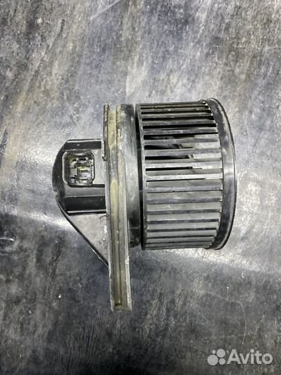 Моторчик печки Audi A4 b5 8D1819021B