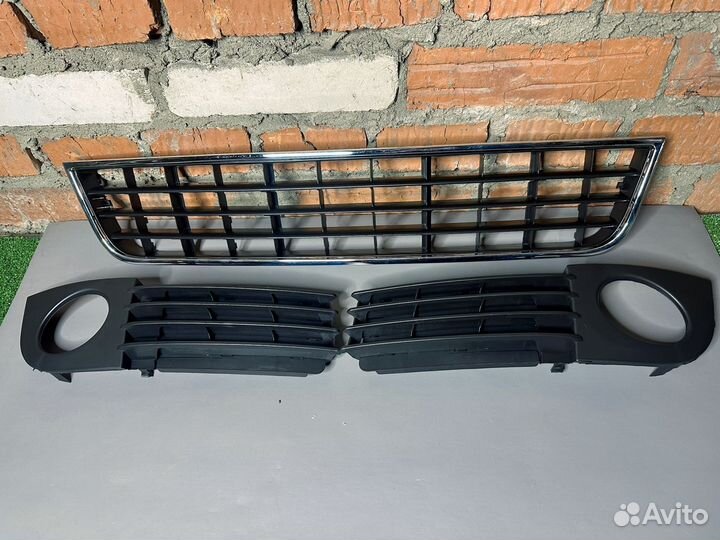 Решетки в передний бампер audi a6 c5 цена за 3 шт