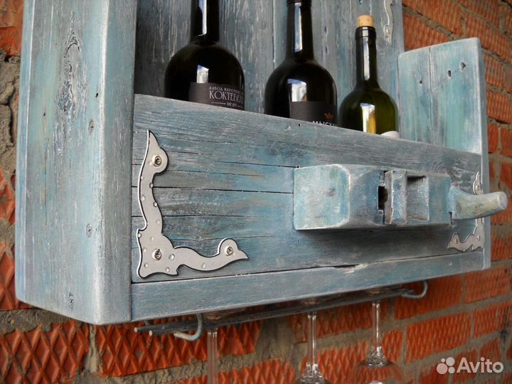 Навесная бутылочница с бокалодержателем