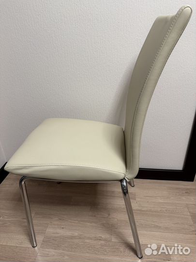 Стулья кухонные 2 шт б/у