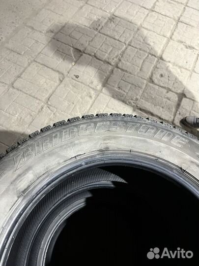 Bridgestone Ice Cruiser 7000 225/65 R17