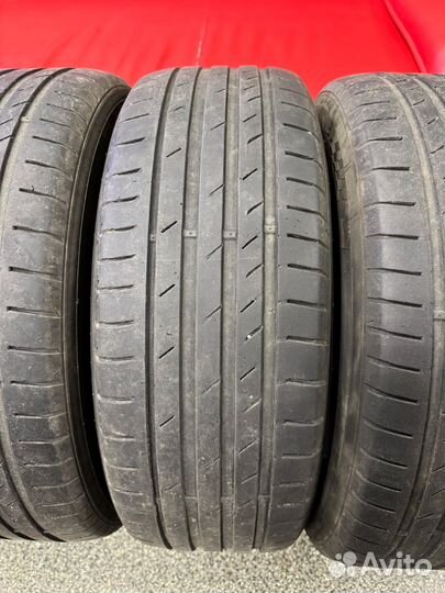 Kumho Ecsta PS71 205/60 R16