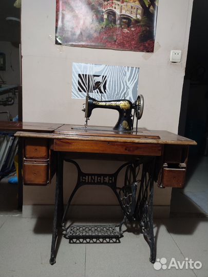 Швейная машинка singer