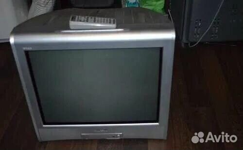 Телевизор Mystery MTV-3028LTA2 с антеной и крепеж