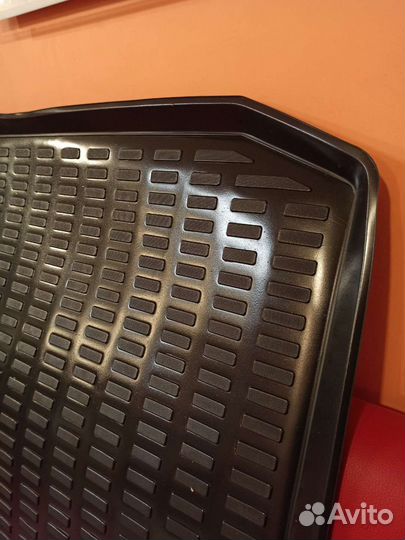 Ковер багажника на Skoda Octavia A7 2013 год