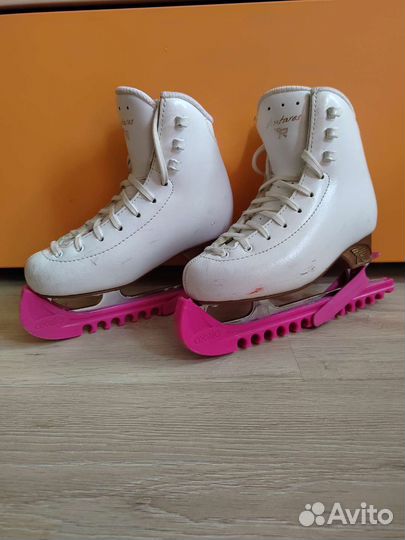 Фигурные коньки risport antares