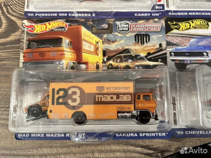 Hot wheels premium team transport