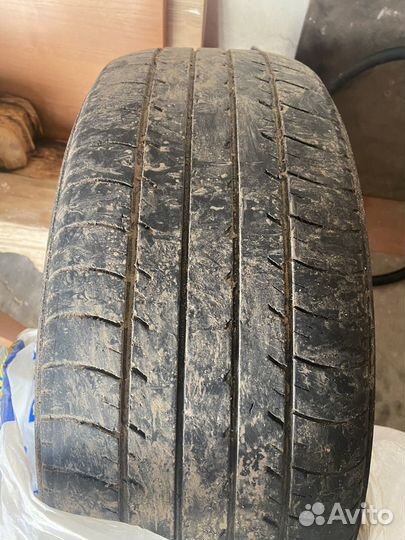 Yokohama dB Decibel E70 215/55 R17