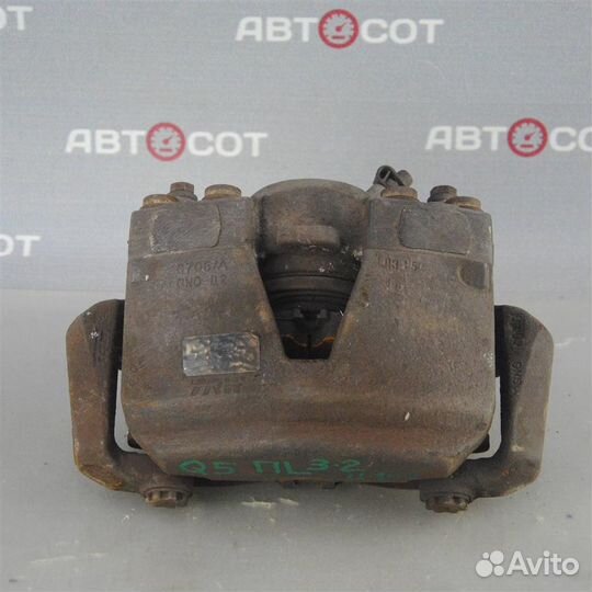 Суппорт тормозной передний правый Audi Q5 8R 200