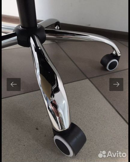 Офисное компьютерное кресло