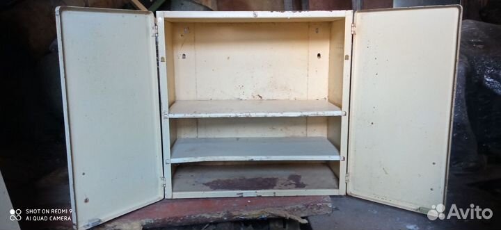 Шкафчик для ванной навесной