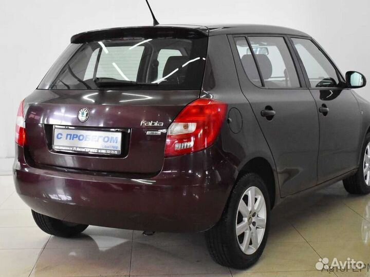 Skoda Fabia 1.4 МТ, 2012, 230 235 км