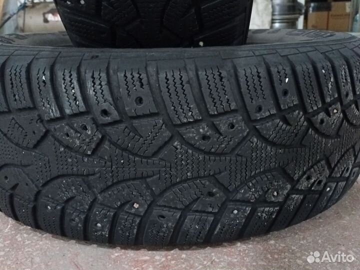 Gislaved Nord Frost III 215/65 R16