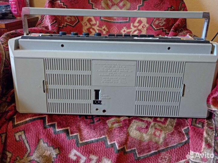 Кассетный магнитофон Весна