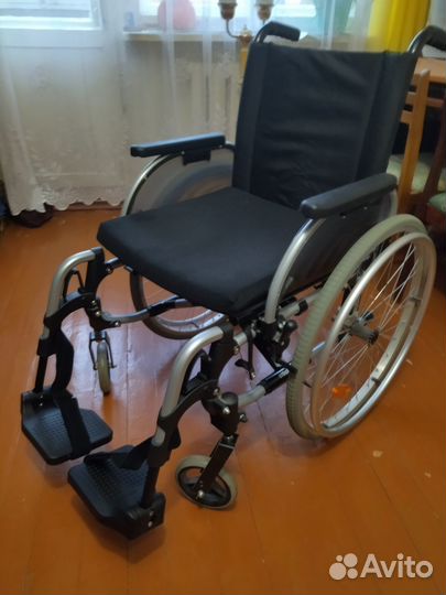 Инвалидная коляска новая