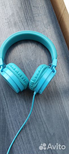 Голубые наушники gorsun