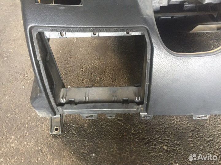 Торпедо Opel Vectra B sedan X18XE 1996