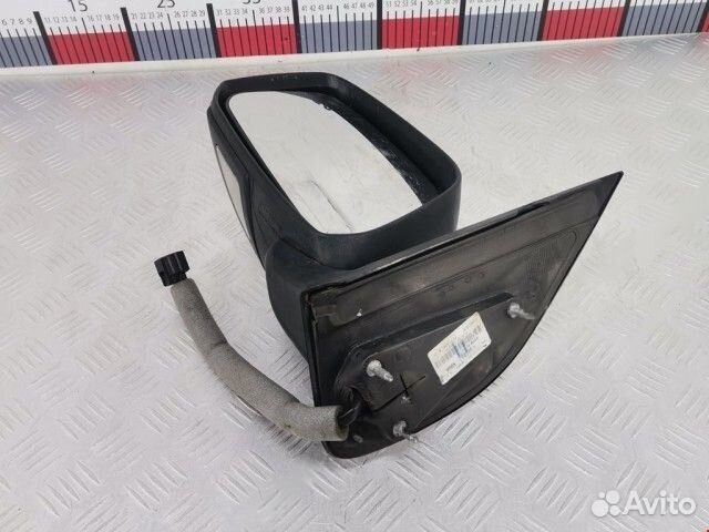 Зеркало левое с повторителем Nissan Navara D40