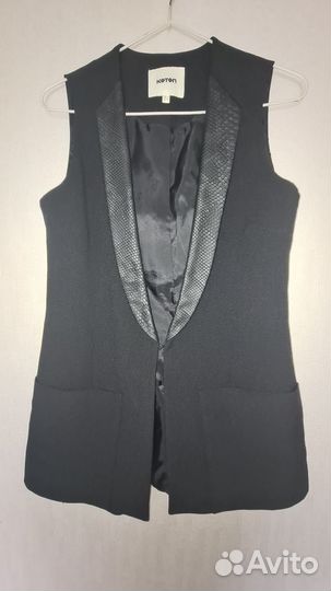 Жилет женский классический