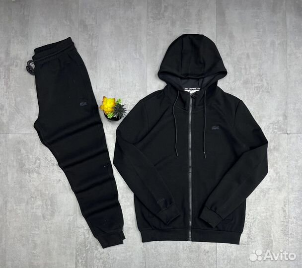 Спортивный костюм lacoste