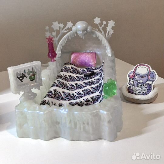 Кровать Эбби Боминейбл (Монстр Хай)