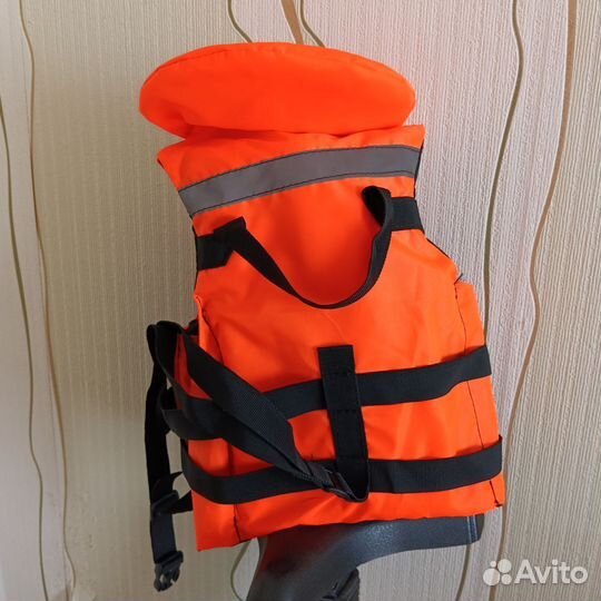 Спасательный жилет
