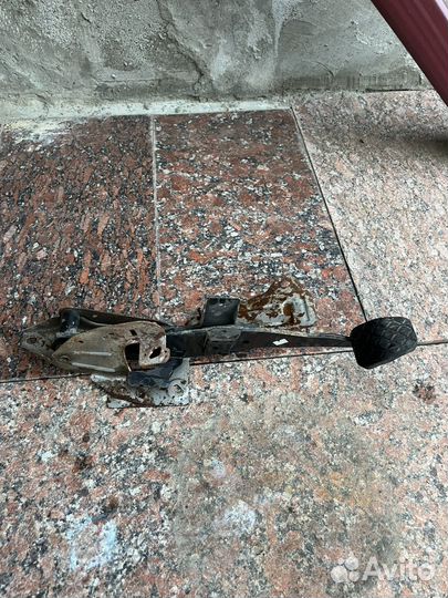 Педальный узел mazda 3 механика