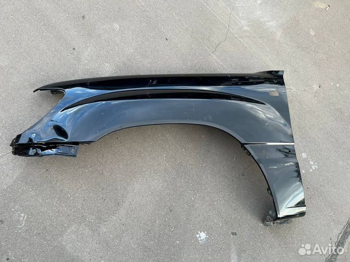 Крыло правое Toyota Land Cruiser 100