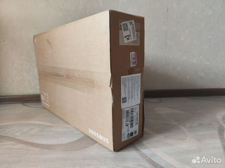 Новый монитор Samsung F24T450FQR