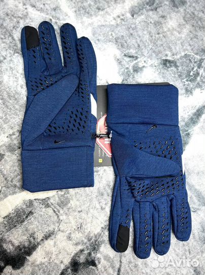 Перчатки Nike Hyperwarm