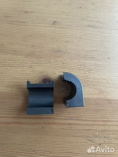 Втулка рулевого вала полукольцо для снегохода