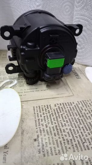 Противотуманная фара suzuki 35500-63J04000 valeo