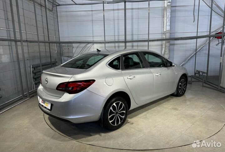 Opel Astra 1.6 МТ, 2014, 176 421 км